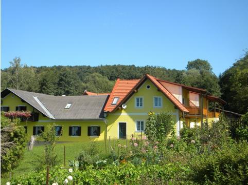 Fruehstueckspension Krump Bad Waltersdorf Εξωτερικό φωτογραφία
